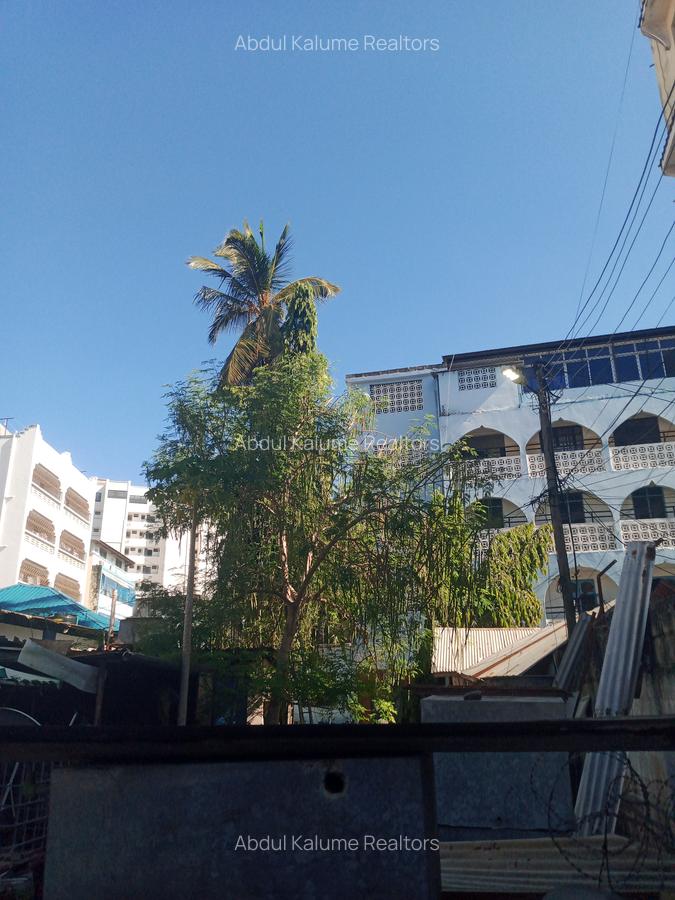 Land at Mombasa - 1