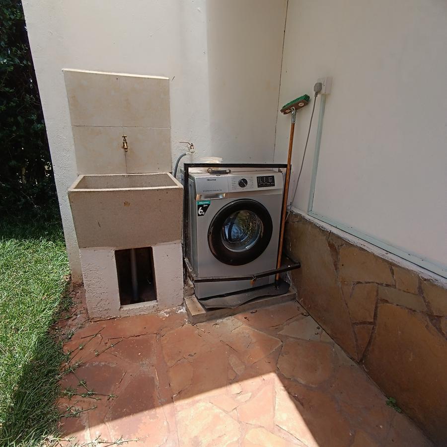 1 Bed House with En Suite at Off Pan African Ins Avenue - 7