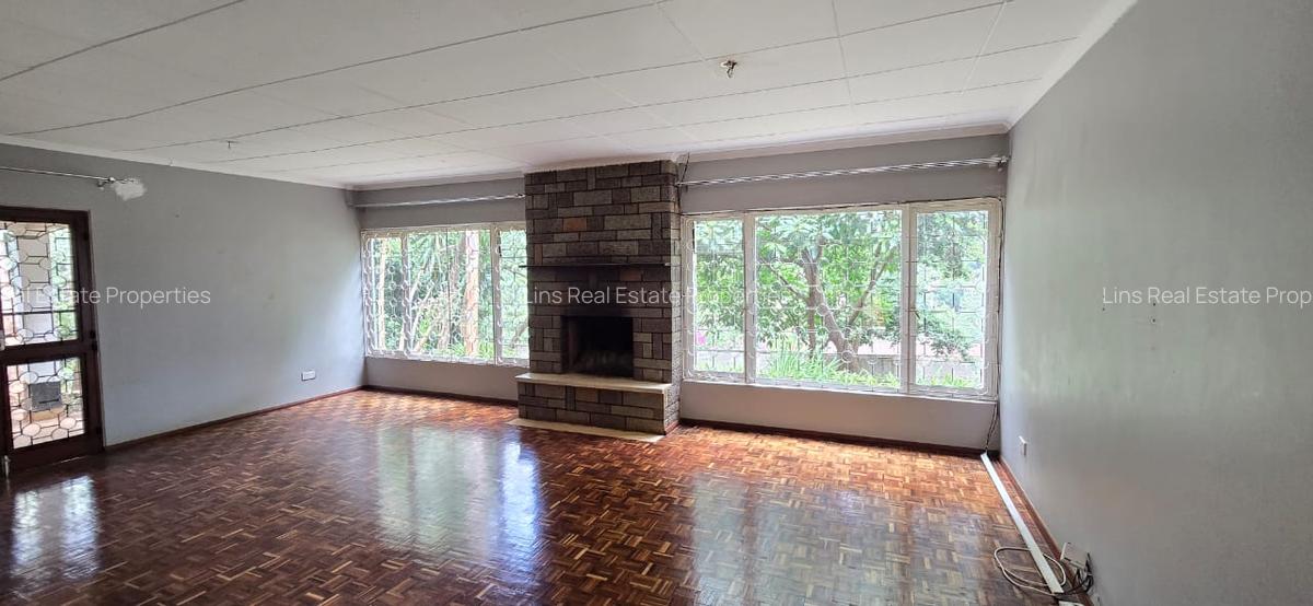 4 Bed House with En Suite in Kyuna - 9
