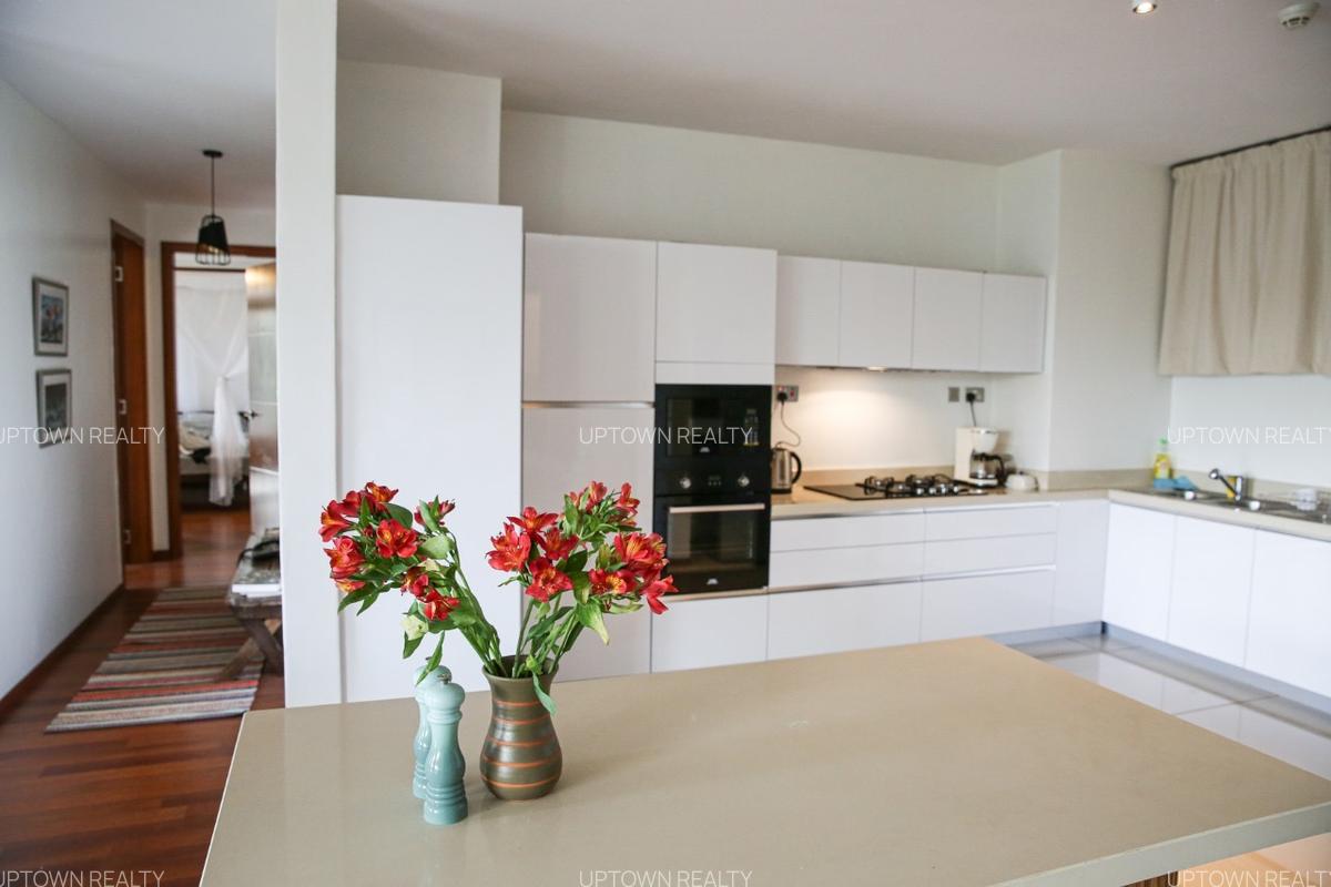 Serviced 3 Bed Apartment with En Suite at Parklands - 4