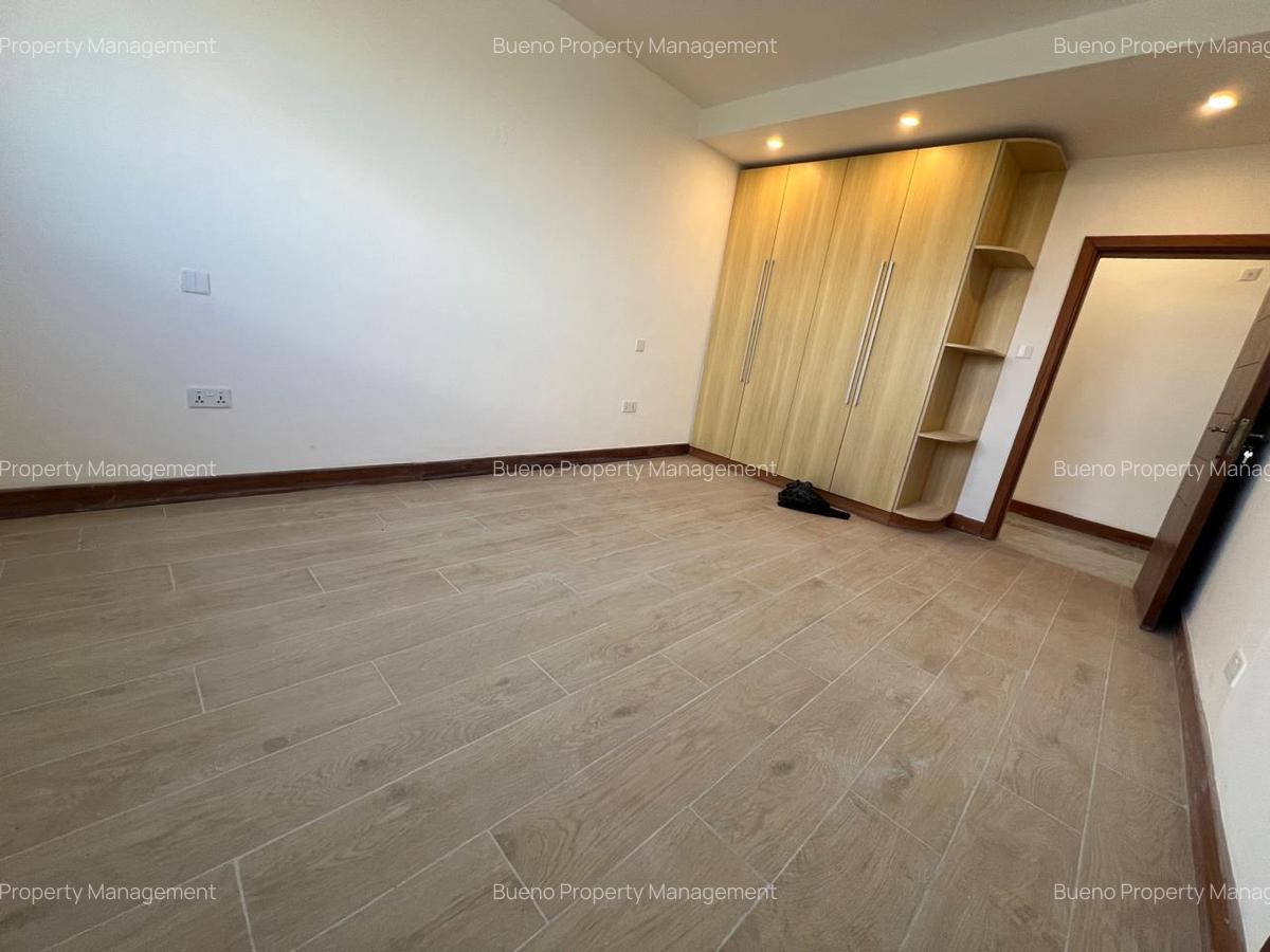 4 Bed Apartment with En Suite in Lavington - 11