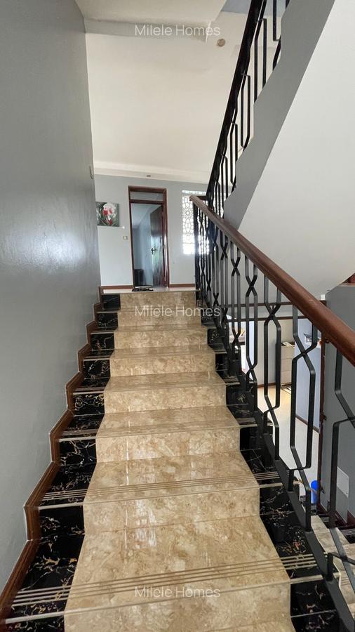 4 Bed Townhouse with En Suite in Runda - 10