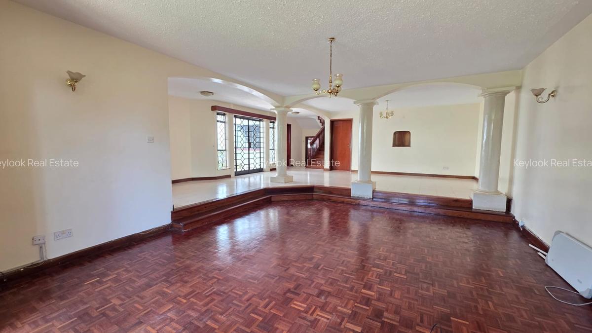 4 Bed Townhouse with En Suite at Kyuna - 12