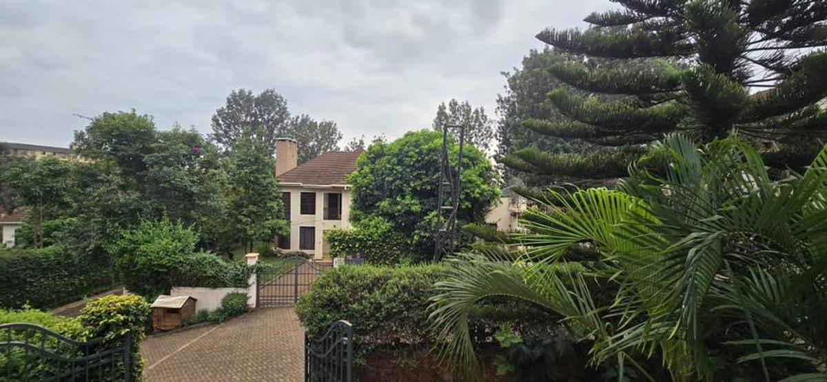 4 Bed Townhouse with En Suite in Kiambu Road - 8