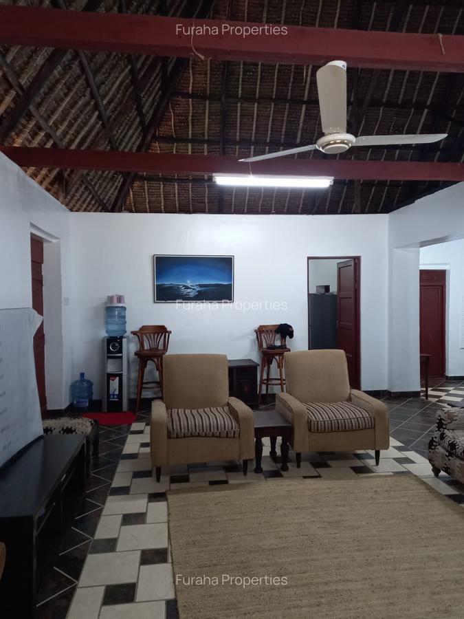 3 Bed Villa with En Suite in Kikambala - 6