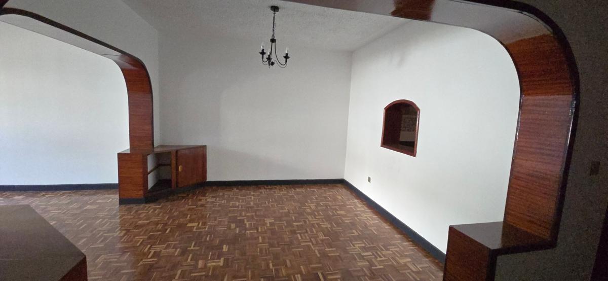 4 Bed Townhouse with En Suite at Brookside Drive - 15