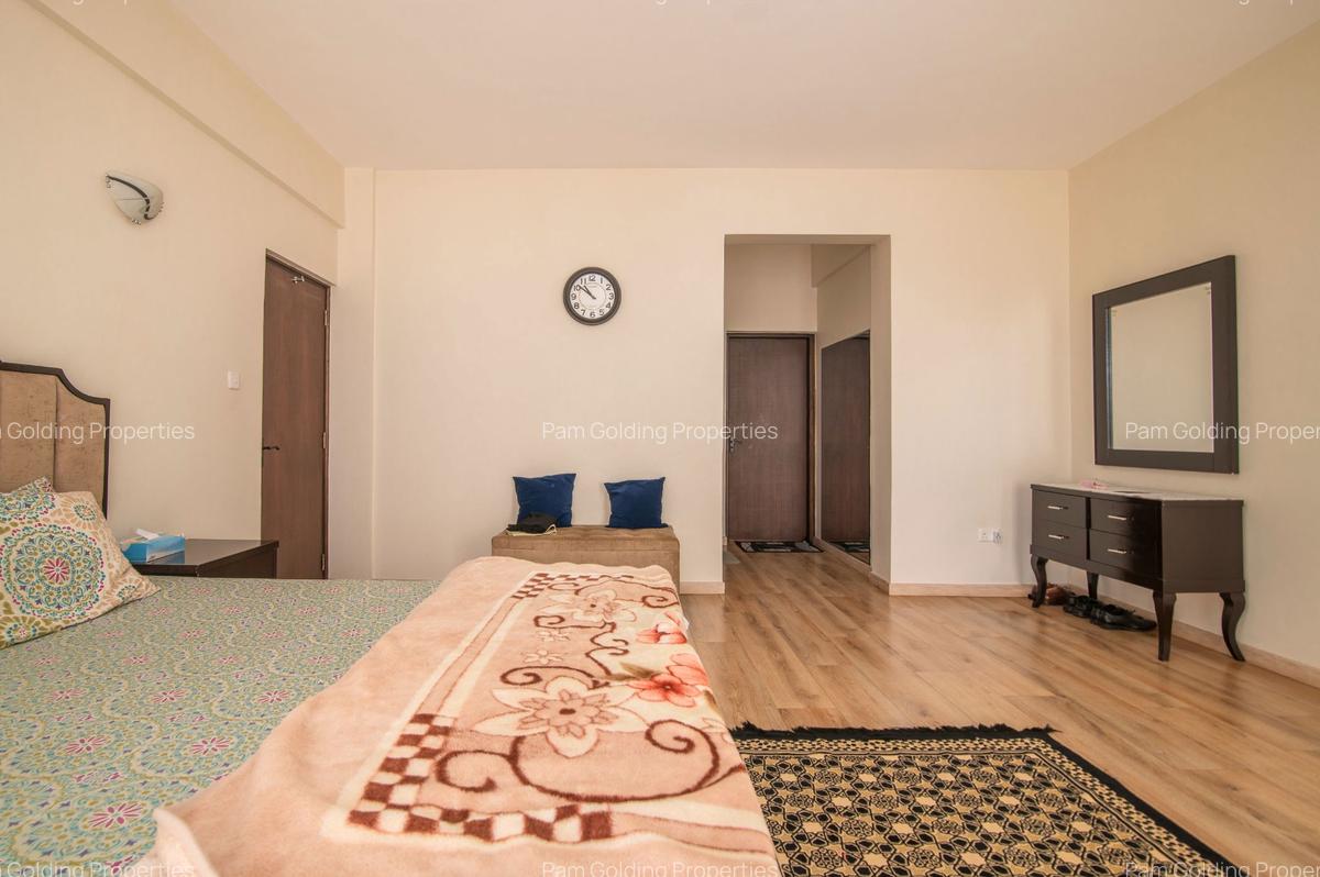 3 Bed Apartment with En Suite at Wangapala Road - 11