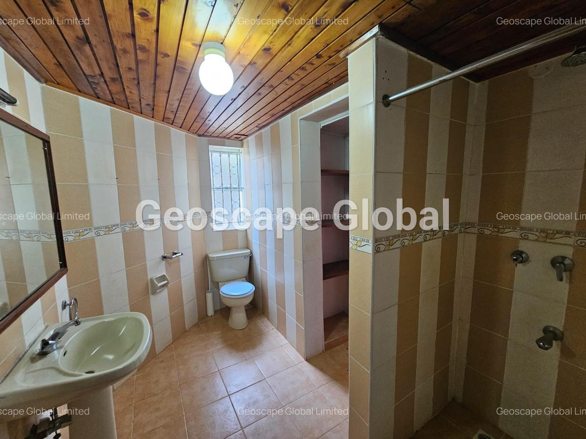 5 Bed House with En Suite in Gigiri - 6