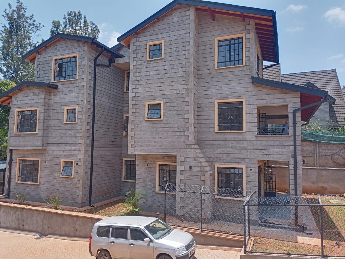 5 Bed Villa with En Suite at Lavington - 2