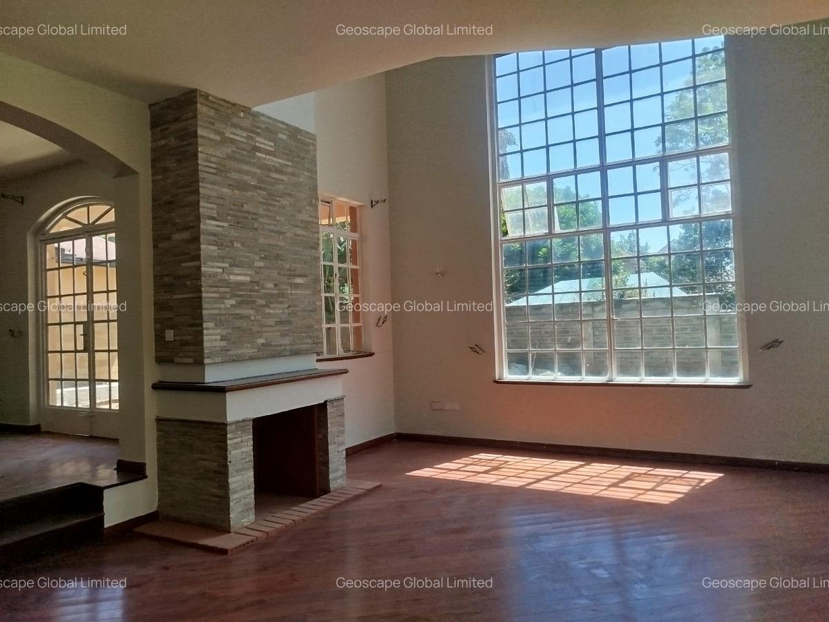 4 Bed House with En Suite in Karen - 2