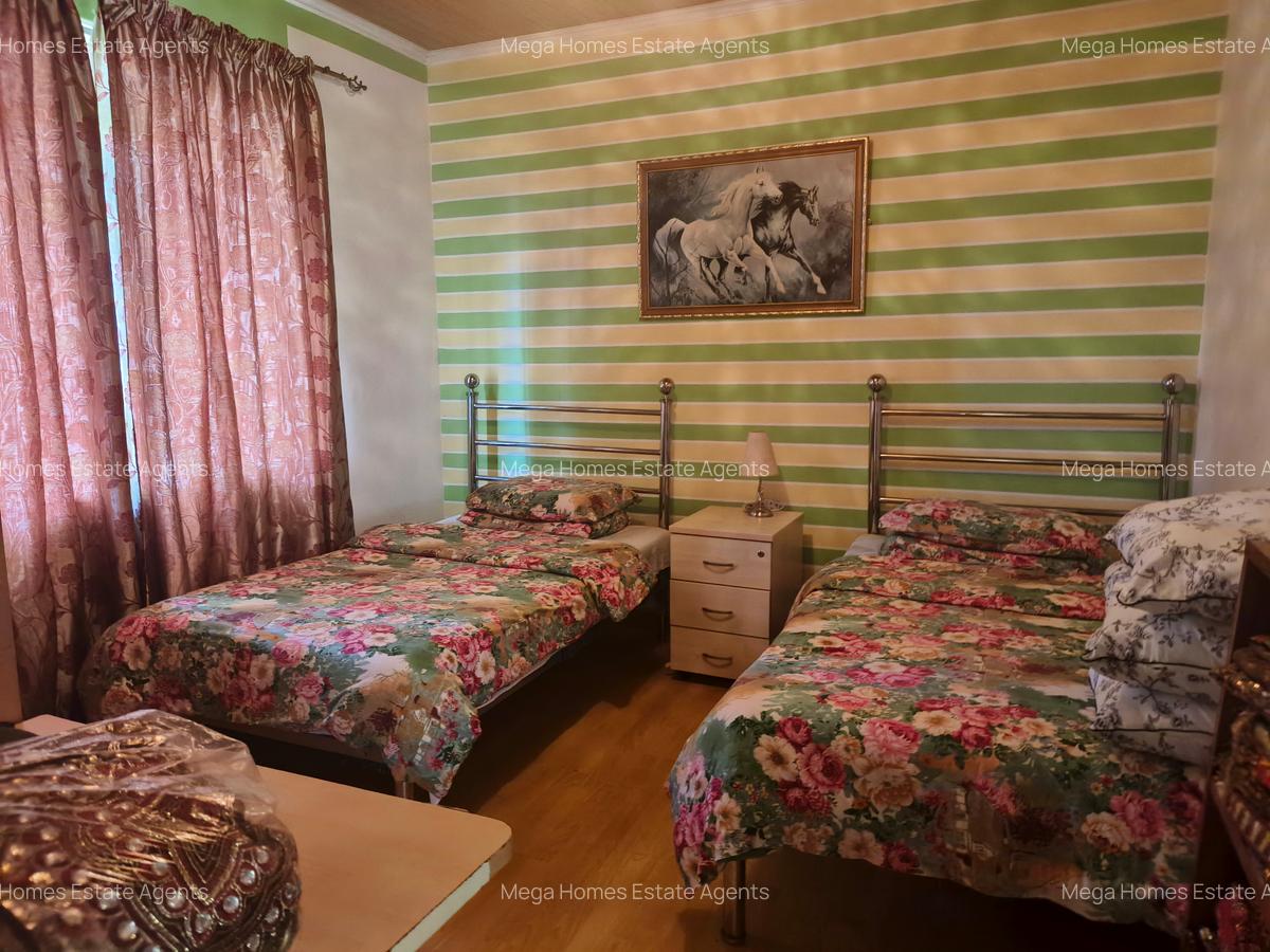 5 Bed House with En Suite in Runda - 3