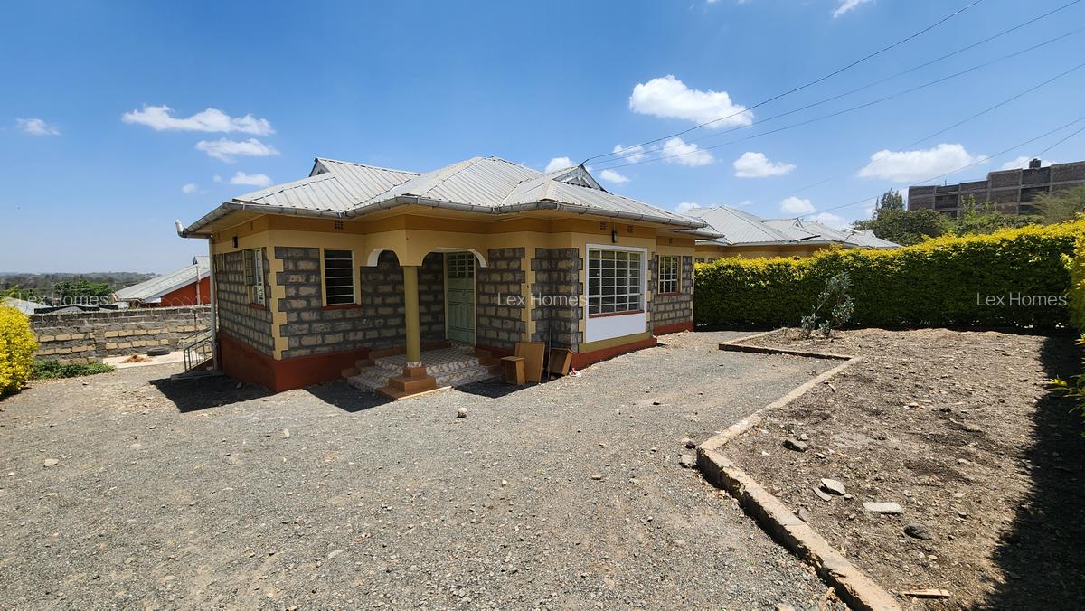 3 Bed House with En Suite at Rimpa Road - 1