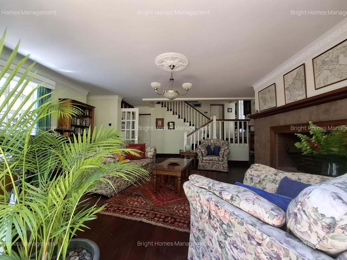 4 Bed Villa with Staff Quarters in Kitisuru - 11