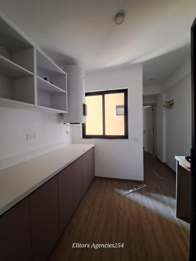 3 Bed Apartment with En Suite at Othaya Road - 7