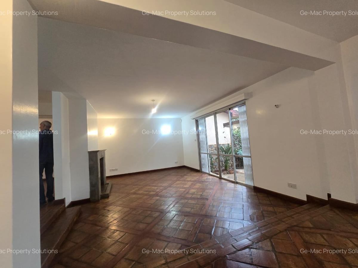 3 Bed House with En Suite in Runda - 19