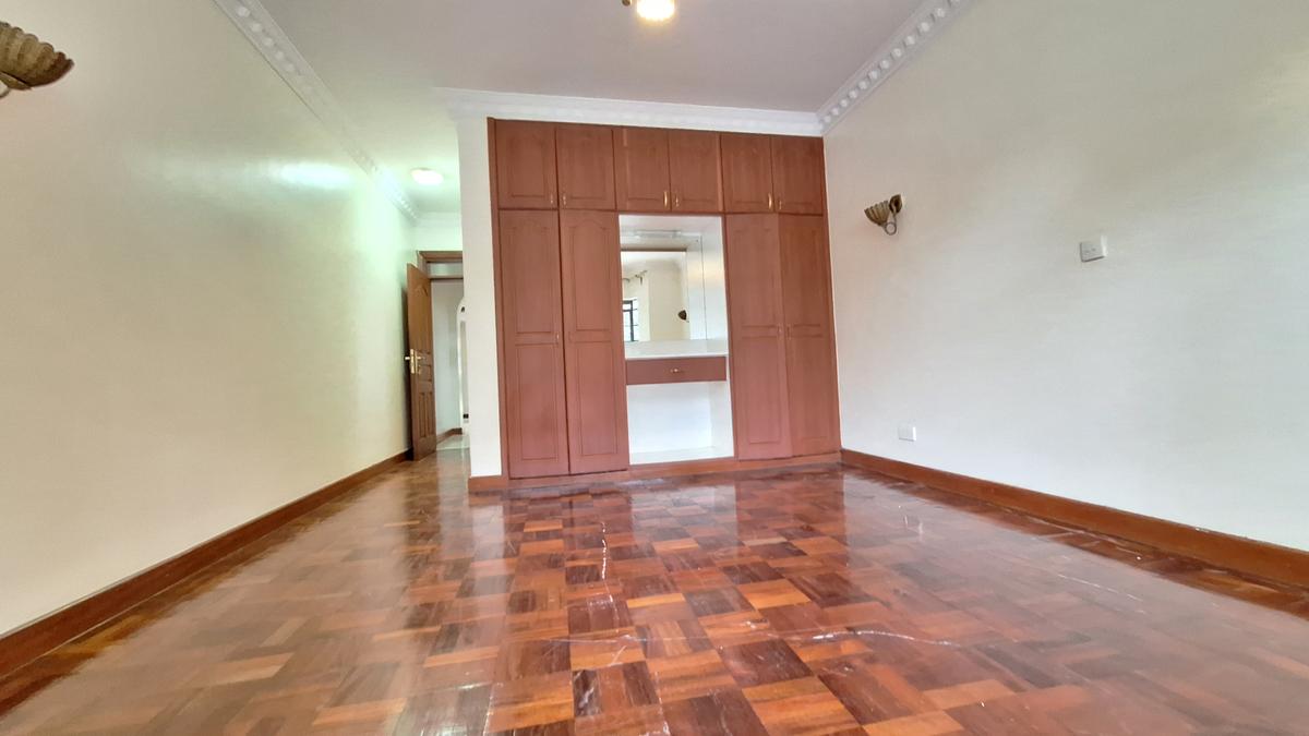 5 Bed Townhouse with En Suite at Jacaranda Avenue - 8