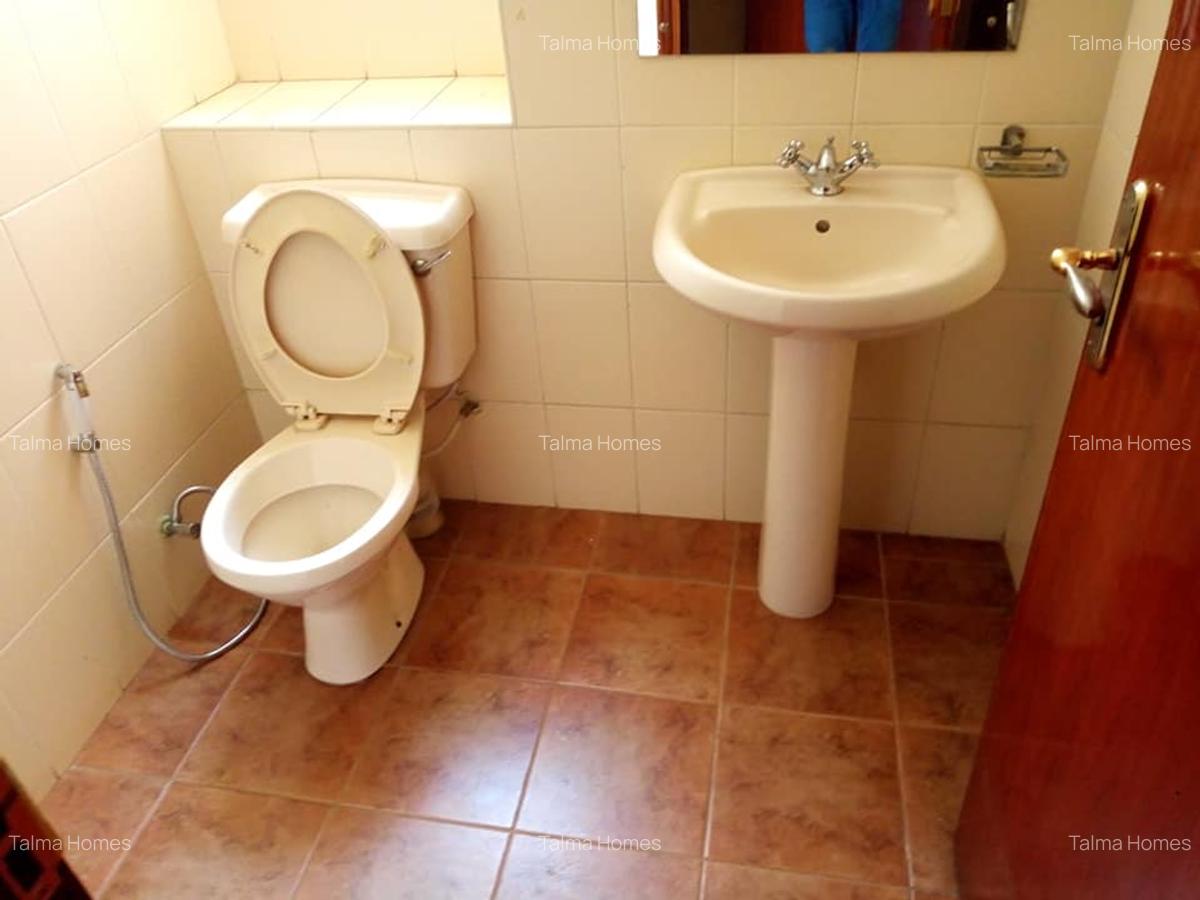 5 Bed Townhouse with En Suite at James Gichuru Road - 5