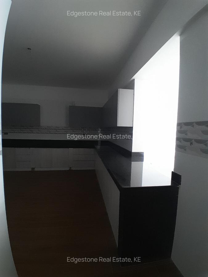 3 Bed Apartment with En Suite in Tudor - 10