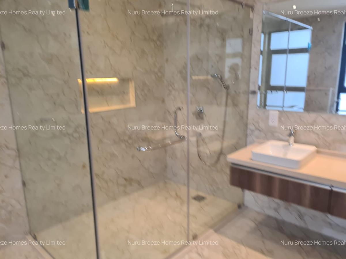 5 Bed Townhouse with En Suite in Westlands Area - 18