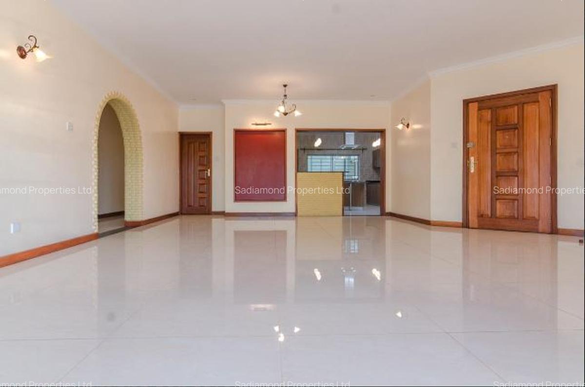 3 Bed Apartment with En Suite in Rhapta Road - 4
