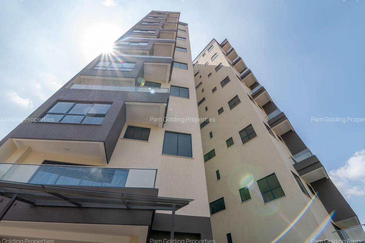 4 Bed Apartment with En Suite in Lavington - 16