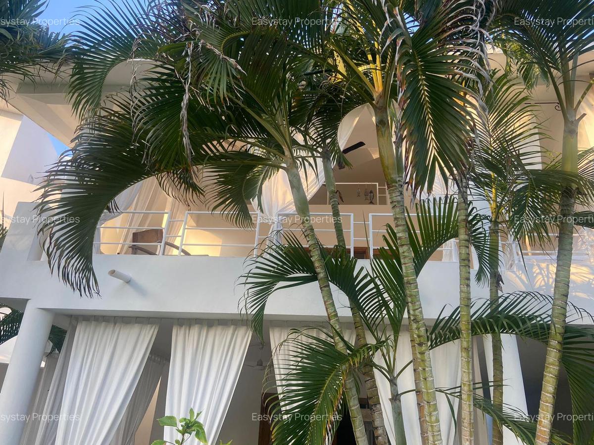 3 Bed Townhouse with Swimming Pool in Watamu - 4