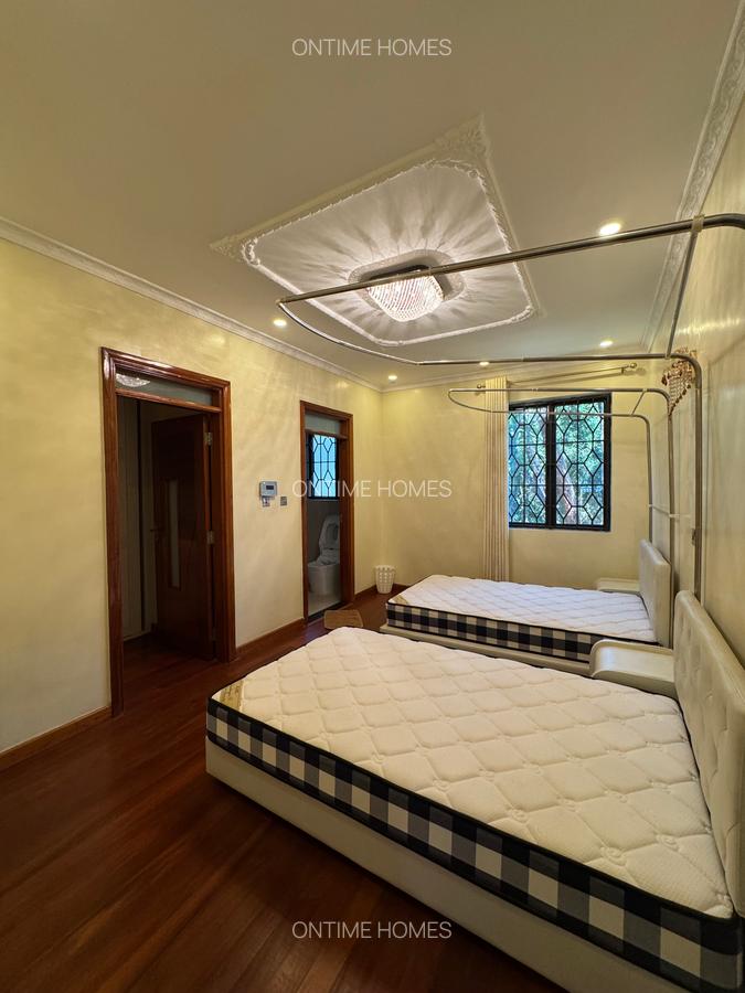 5 Bed House with En Suite at Runda - 8