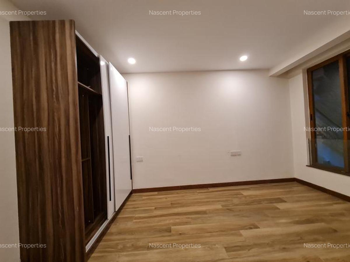 4 Bed Apartment with En Suite in Muthaiga - 16