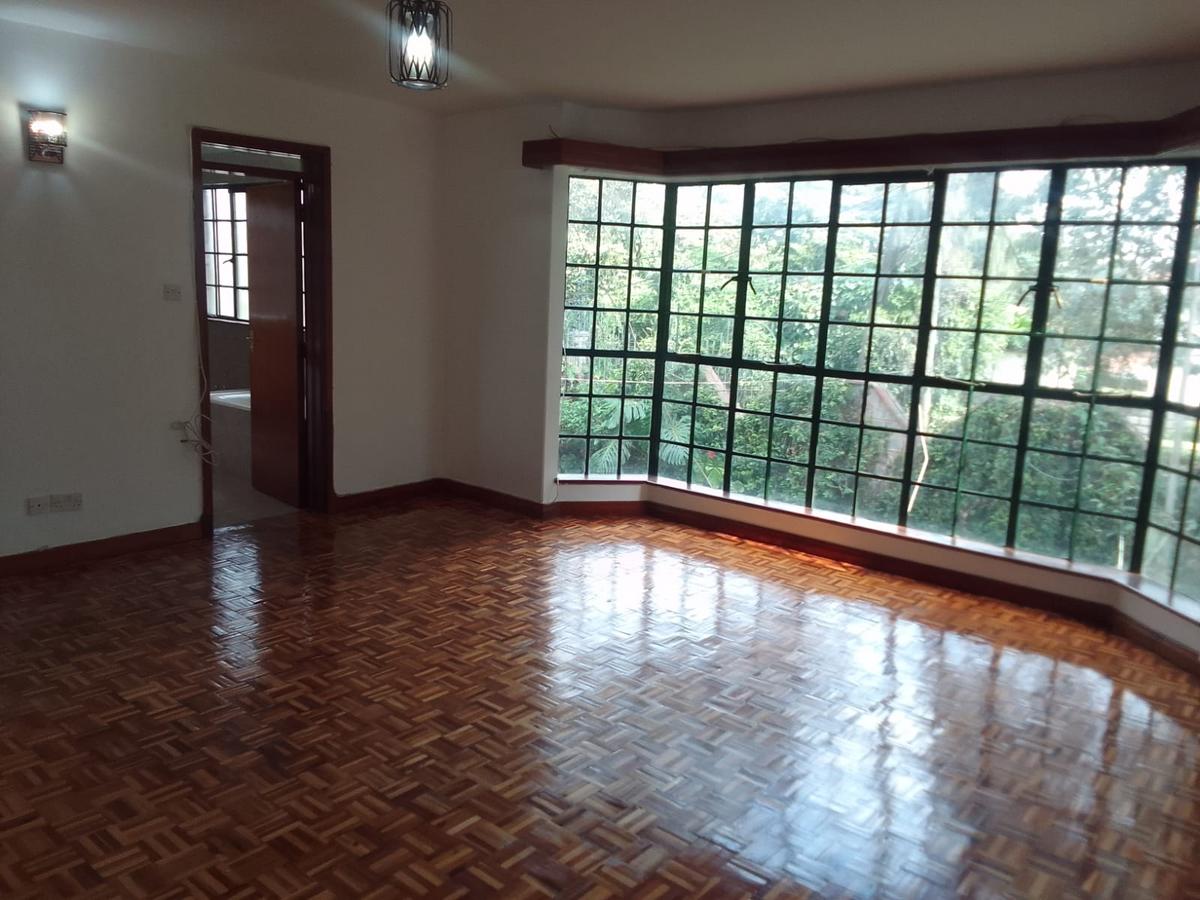 4 Bed Townhouse with En Suite in Westlands Area - 7