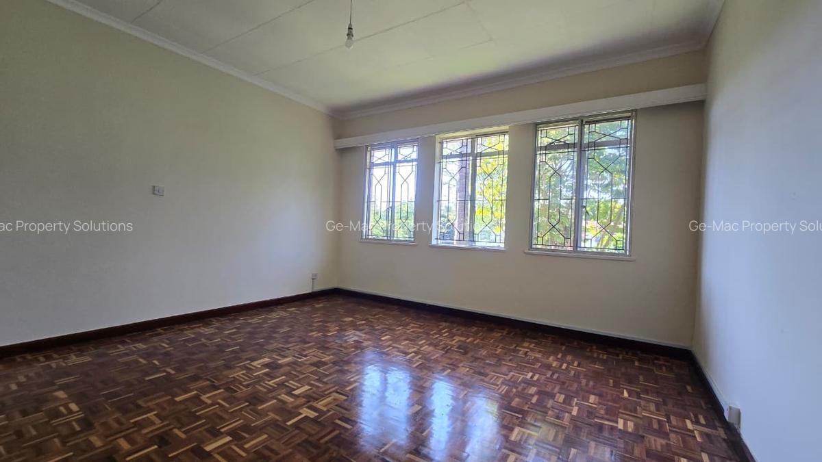 5 Bed House with En Suite in Gigiri - 19