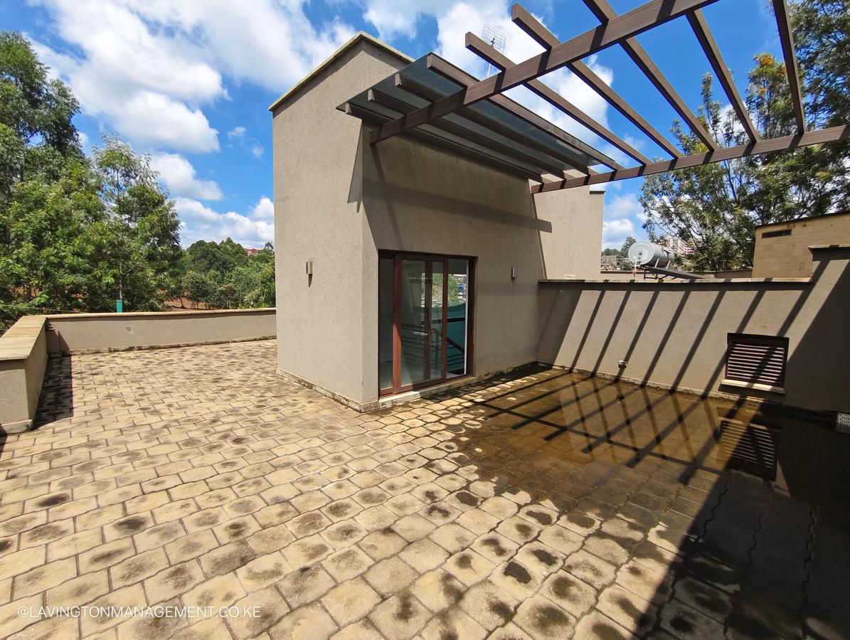 4 Bed Townhouse with En Suite at Chalbi Drive - 10