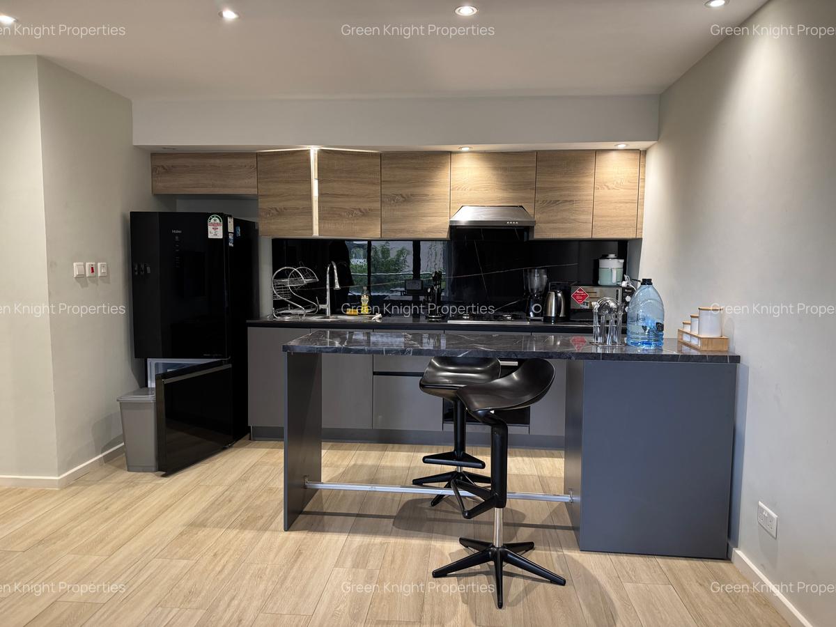 Serviced 1 Bed Apartment with En Suite in Riverside - 10