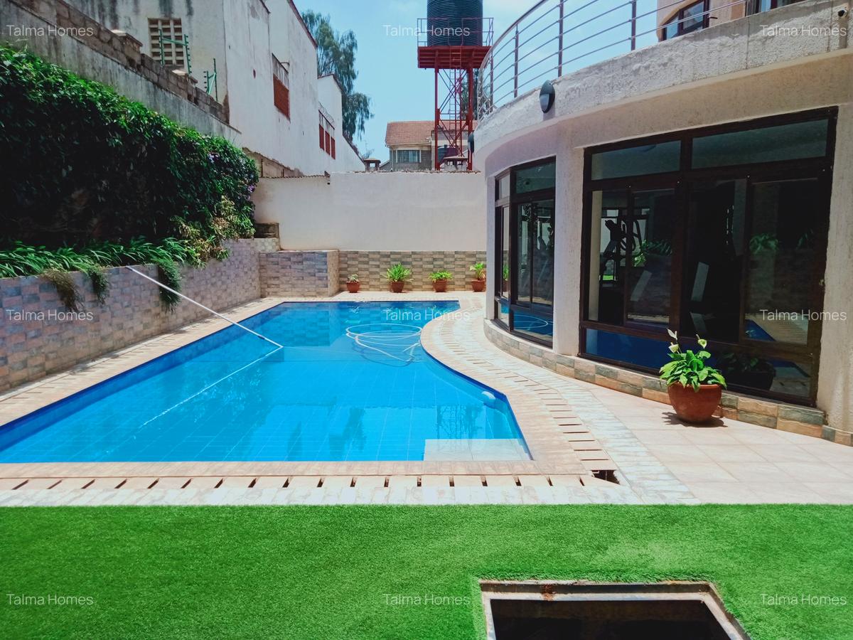 2 Bed Apartment with En Suite at Off Rhapta Road - 1