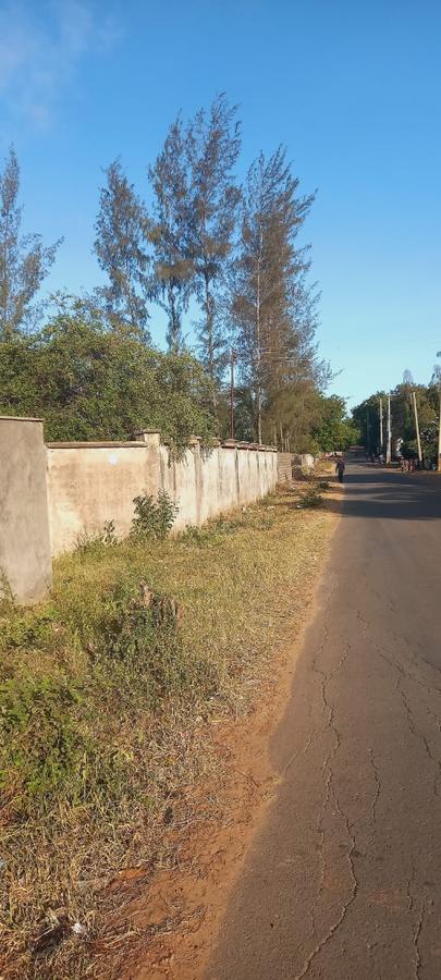 1 ac Land in Kikambala - 7