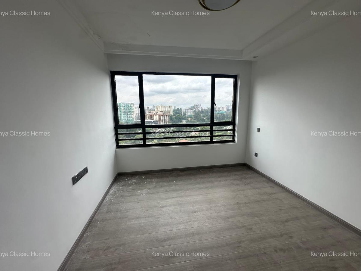 3 Bed Apartment with En Suite at Riverside - 10