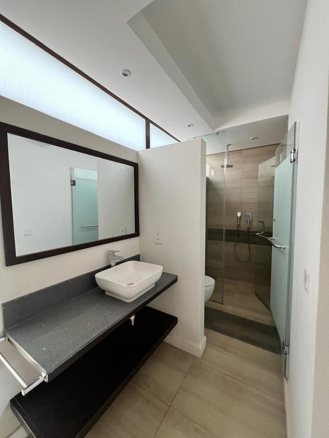 4 Bed Townhouse with En Suite in Lavington - 9