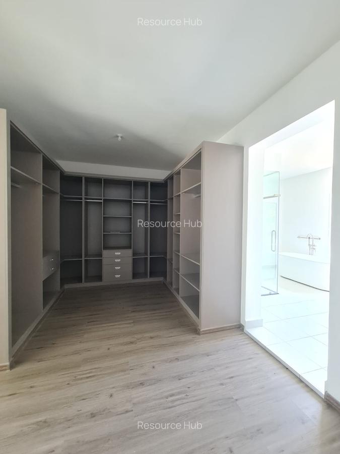 5 Bed Townhouse with En Suite at Karen - 13