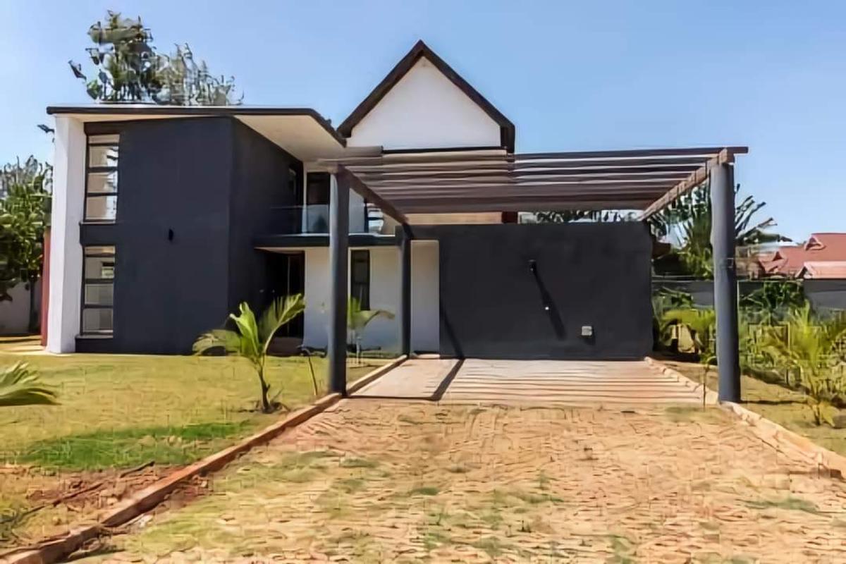 4 Bed Villa with Garden at Garden Estate - 4