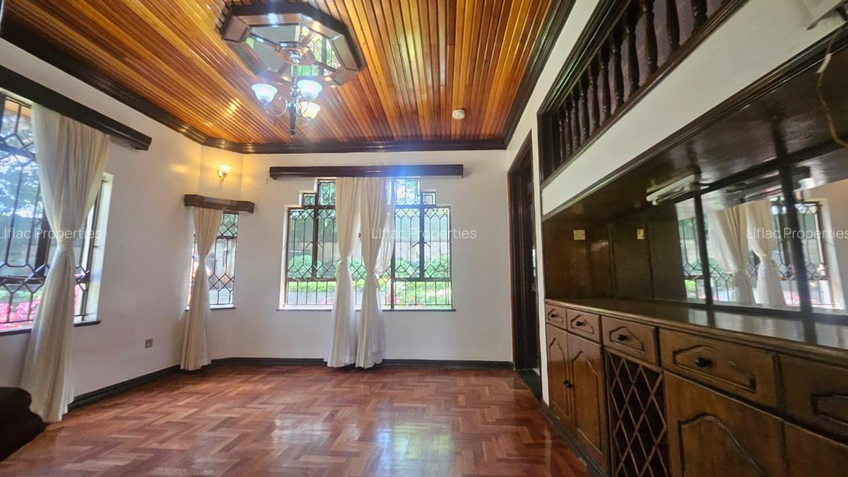 5 Bed House with En Suite in Runda - 5