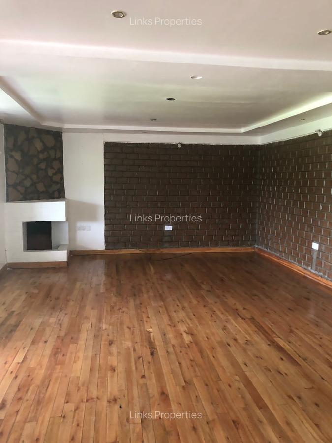 3 Bed House with En Suite at Karen - 10