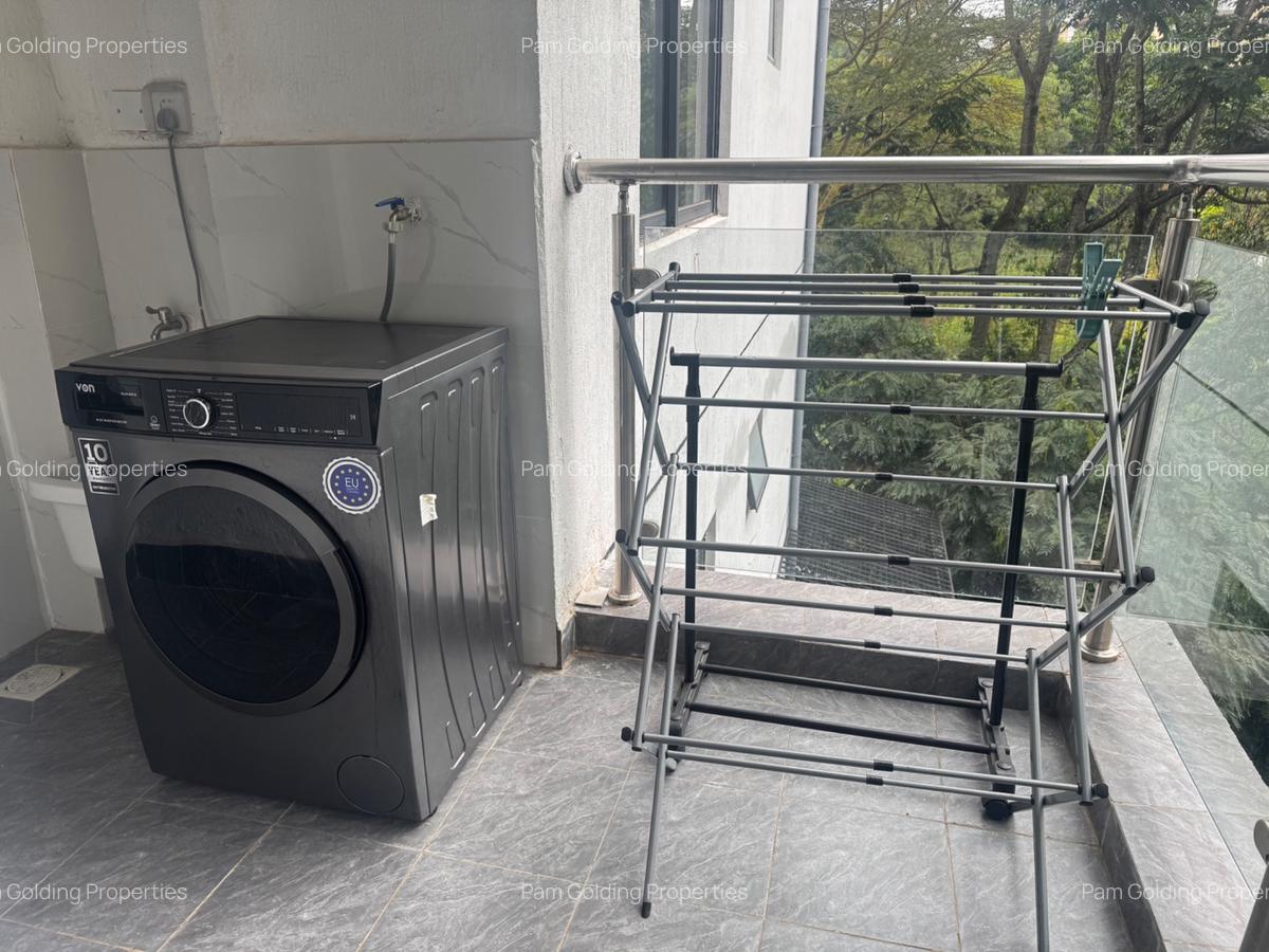 2 Bed Apartment with En Suite in Riverside - 8