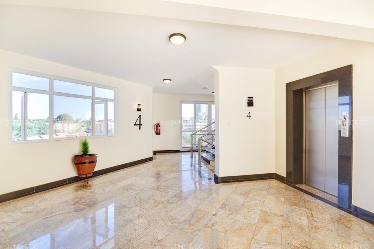 Serviced 2 Bed Apartment with En Suite in Westlands Area - 15