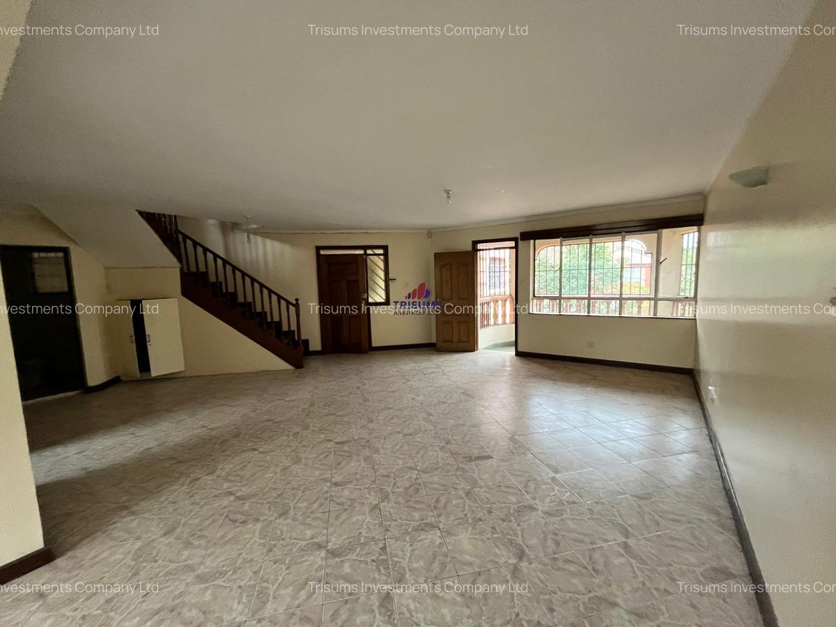 3 Bed Apartment with En Suite in Kilimani - 2