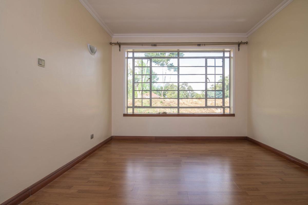 5 Bed Townhouse with En Suite in Westlands Area - 12