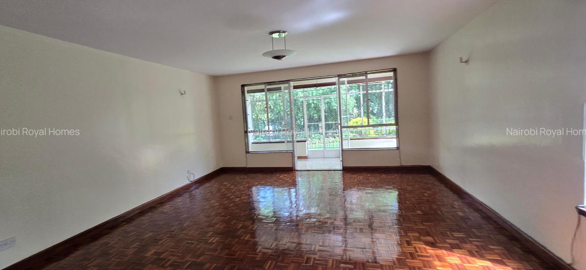 5 Bed House with En Suite at Whispers Avenue - 12