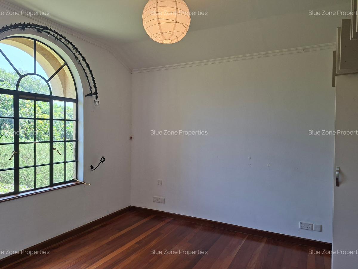 4 Bed Townhouse with En Suite at Off Ruaka Rd - 16