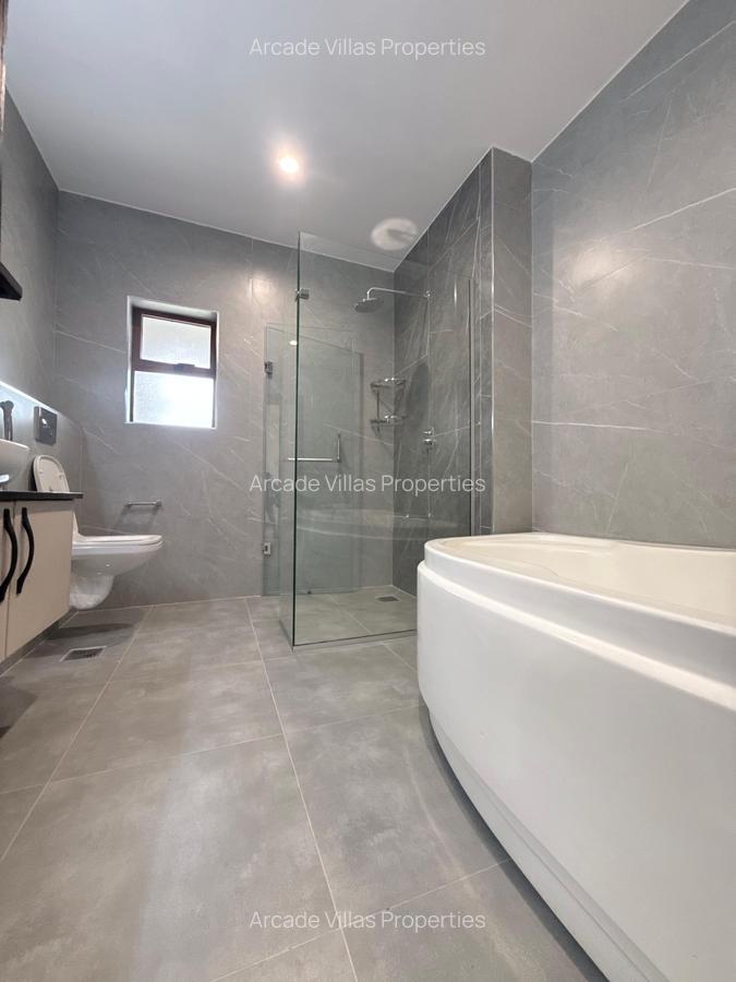 3 Bed Apartment with En Suite in Kileleshwa - 11
