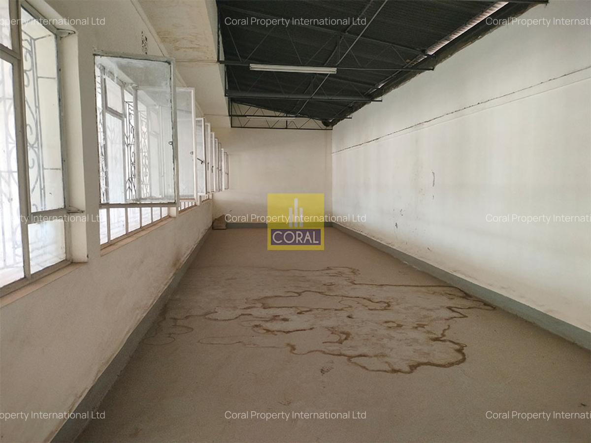 Commercial Property in Industrial Area - 15