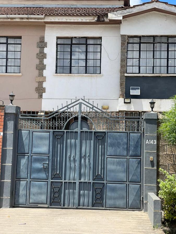 3 Bed Townhouse with En Suite in Donholm - 1