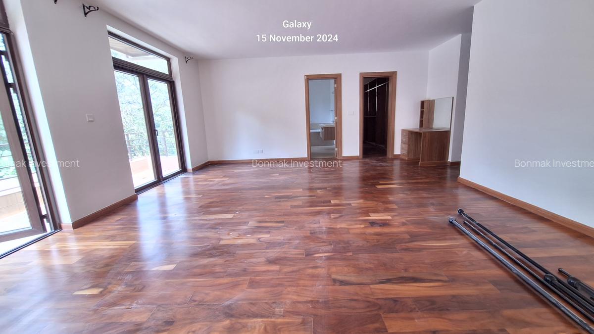 5 Bed Townhouse with En Suite at Lavington Green. - 17